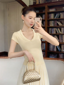 XXNING | Áo Thun Pháp Elegance Cổ Sọc