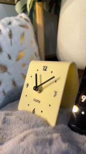 นาฬิกาอะคริลิค นาฬิกา(ตัวV) นาฬิกาไม้ นาฬิกาไม้ญี่ปุ่น ดิจิทัล แบบแขวน ขนาดสินค้า11*11*9.5cm