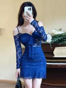 Váy Bó Sát Ren Hở Vai Dài Tay Gợi Cảm Cho Nữ Mùa Xuân 2025 Váy Midi Cổ Chữ a Ren Viền Thắt Nút Bướm