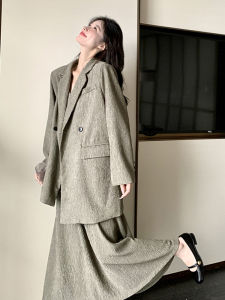ชุดเดรสสูทผู้หญิง ชุดสองชิ้น ฤดูใบไม้ร่วง 2025 แขนยาว ชุดทำงาน สไตล์เรียบง่าย ความยาวปานกลาง เดรสยาวคลุมเข่า