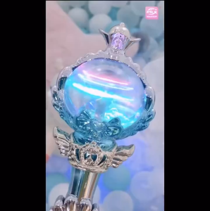 GẬY CÔNG CHÚA - GẬY PHÉP THUẬT - QUYỀN TRƯỢNG CÓ NHẠC PHÁT ĐÈN XOAY- HỘP ĐẸP