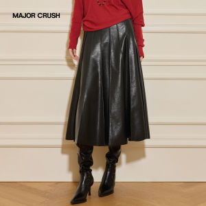 Elegant Luxurious Red Sweater Black Pleated Skirt Set