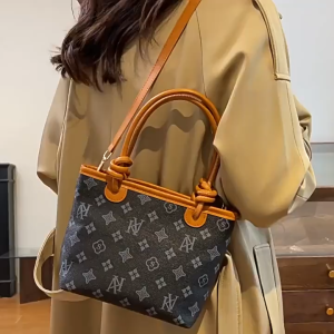 EERSHENSHI  กระเป๋าทรงจีบแบบใหม่พิมพ์ลายแฟชั่นอินเทรนด์สำหรับผู้หญิงกระเป๋าใส่สะพายข้างแบบสบายๆดีไซน์สไตล์ตะวันตกมีเอกลักษณ์เฉพาะตัว