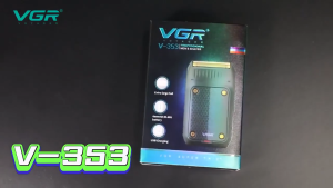 VGR V-353 Electric Shaver Green Cordless Trimmer with Foil Head USB Charging Cleaning Brush and Instruction Manual.