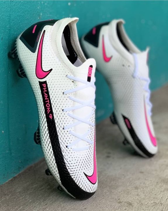 Sepatu bola 2024 nike phantom