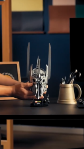 [BrickStory] LEGO® Icons The Lord of the Rings: Sauron’s Helmet (11373)(538 Pieces)