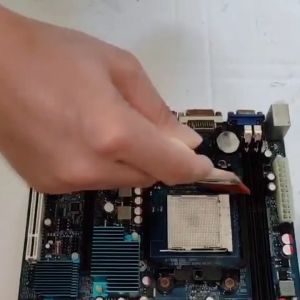 น้ำยาล้างแผ่งวงจร สเปรย์ทำความสะอาด 550ML