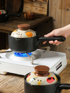 ผักต้มน้ำพริกแกงสีน้ำตาล ผ้าห่มกันร้อน ผ้าห่มกันร้อน เตาแก๊ส ครัวเรือน จาน ชาม ช้อน ลูกกวาด แก้วน้ำ ถ้วยน้ำ ที่รองรับน้ำ