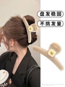 French Simple Gold Label Large Shark Clip Womens New 2025 Stylish Hair Accessories Hair Grips for Bun Styling Comfortable