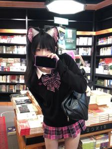 สีดำ แขนยาว คอวี เสื้อสเวตเตอร์ถัก ชุดปักต้นฉบับสไตล์ JK ฤดูใบไม้ร่วง ฤดูหนาว วิทยาลัย หวาน สไตล์ Regular Fit Ultra Thin