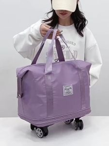 Large capacity travel bag extendable wheels and foldable design easy to carry