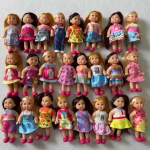 Búp Bê Mini Hình Bàn Tay Cho Bé Gái Đồ Chơi Quà Tặng Búp Bê Hoạt Hình Giáo Dục Thời Trang 11-12cm Chất Liệu ABS Dùng Được Cho Cả Bé Trai Và Bé Gái