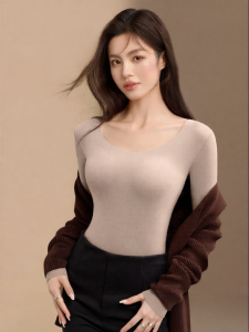 Secret World | Close Fitting Heat Generating Warmth Increased Underwear Set
