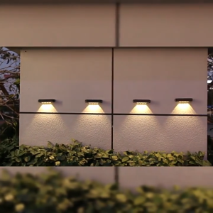 【NANA.1】โคมไฟเซลล์แสงอาทิตย์ ตกแต่งโคมไฟติดผนัง ตกแต่งสวน กันน้ำและป้องกันการแข็งตัว ผลิตภัณฑ์กลางแจ้ง