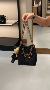 Ladys rope-tied bucket bag with cherry decoration shoulder bag with cherry decoration single-shoulder crossbody pouch bag