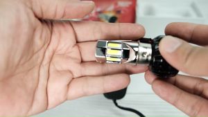 หลอดไฟ led รถมอไซ หลอดไฟหน้า LED สําหรับไฟมอเตอร์ไซค์ล้อพร้อมพัดลม 35W (สินค้าในประเทศ ได้รับสินค้าแน่นอน 1-3 วัน )