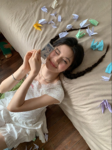 Mixd | Áo Thun Nữ In Hoa Ren Trẻ Trung