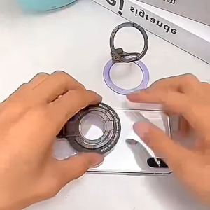แหวนยึดโทรศัพท์ พับได้ แหวนติดมือถือ ห่วงติดโทรศัพท์  แบบพกพา สามารถปรับมุมได้หลายมุม ด้วยวงกลมแม่เหล็ก