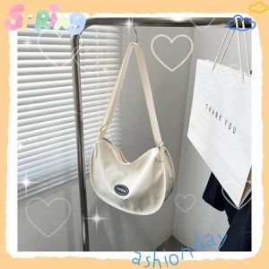 LKShoes งานดี กระเป๋าสะพายข้าง สำหรับคุณผู้หญิง สีมินิมอลน่ารักมาก ขนาดพกพาง่ายมาก วัสดุดีทนทาน เข้าได้กับทุกชุดเลยน้า ถูกม๊าก