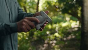 DJI Osmo Mobile 7 Series - Handheld Gimbal | 3Axis Stabilization | 10hr Battery Life | Gesture Control | Active Track7.0