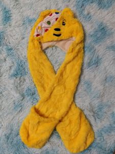 หมวกหูยาวหมสีเหลือง