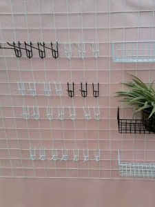 White Hook New Product Hanging Mesh Grid Store Rack Black And White Sprayed Zinc Plated Hooks Basket Metal Storage Organizer