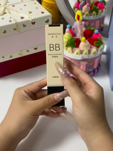 บีบีครีมรองพื้นกันน้ำสุดพลัง กันแดด+กันเหงื่อ+ปกปิดดีเยี่ยม