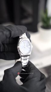 Jam Tangan Wanita Seiko Discover More SUR575P1 Blue Dial Silver Stainless Steel Band