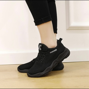 Sepatu Sneakers Wanita GISSY BLACK Sepatu Sekolah  Sepatu Kerja Sepatu Hitam Sport Shoes Yoga Wanita Impor Casual