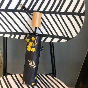 Lightweight Wooden Handle Folding Sun Umbrella