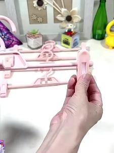 Móc Treo Quần Áo Chống Trượt Có Thể Điều Chỉnh Kẹp Váy Không Để Lại Vết Tích Giá Phơi Đồ Tiết Kiệm Không Gian Giá Để Đồ Bằng Nhựa Gia Dụng