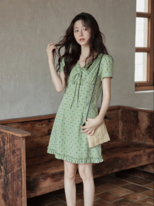 seemon | Summer Vacation V-Neck Short Polka Dot Green Dress