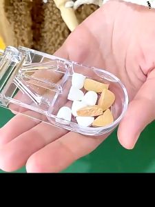 Lavender ที่ตัดแบ่งยา - ตลับแบ่งยา ใบมีดคม พกพาสะดวก รุ่นใหม่