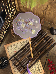 Double-Sided Embroidered round Fan Traditional Chinese Style Handmade Fan Suzhou Embroidery Decorative Fan round Shape Wood Frame