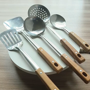 Peralatan Memasak Motif Gagang Kayu Cantik Stainless Tebal Irus Sodet Skimmer Centong Alat Masak Kayu Anti Panas