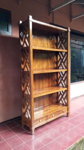 RAK BUKU MINIMALUS LACI 3 KAYU JATI
