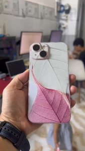 Miếng Dán Skin chiếc lá Lưng Viền Rời Cho iPhone 12 - 16 Pro Max Bảo Vệ Toàn Diện..