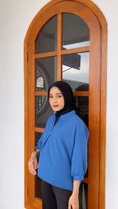 ALONA BASIC BLOUSE by Monicathelabel