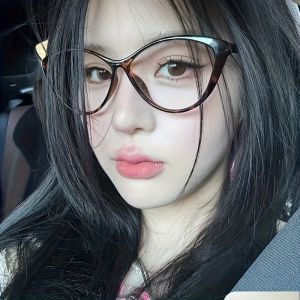 Cat Eye Fashion Glasses Transparent Lenses Womens Decorative Eyewear Stylish for Daily Wear