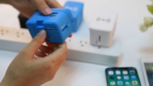 DUMA UNIVERSAL TRAVEL ADAPTER WITH WIRELESS CHARGER USB PORT US AUS EK EU INTERNATIONAL PLUG OUTLET