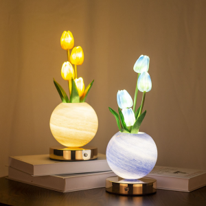 Tulip Night Light USB Rechargeable Desk Lamp Simulation Bouquet LED Table Lamp Bedroom Bedside Decor Atmosphere Light for Home