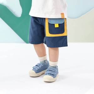 กางเกงขาสั้นผ้าฝ้ายแท้สำหรับเด็กชาย ระบายอากาศได้ดี ใส่กลางแจ้งในช่วงฤดูร้อน กางเกงขายาวทรงหลวมสบาย ๆ สำหรับเด็ก