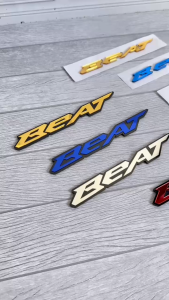 2PCS EMBLEM KACA BEAT / STICKER ACRILYC WARNA PERAK EMAS MERAH BIRU 3D 3 DIMENSI TIMBUL AKSESORIS DEKORASI BODY BEAT FI ESP DELUXE STREET CBS ISS 2020 2021 2022 2023 / STIKER BADAN MOTOR HONDA BEAT KARBULATOR BEAT POP BEAT FI TECHNO 2019 2018 2017 PNP ORI