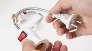 LD-C1354 Fitting Lampu Gantung Kabel E27 Fleksible Saklar On Off Lampu Colok Flexible Lampu Tidur