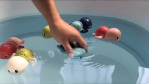 Jackjacktoys Mainan Saat Mandi Anak Bayi & Balita Kura Kura & Paus Berenang Baby Bath Toys
