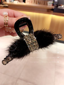 Autumn Winter Otter Fur Hair Claw Back of Head Bun High-End Feeling Diamond Embedded Shark Clip Hair Accessories Elegant Semi-Updo Hair Clip
