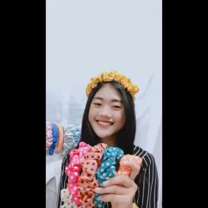 SCRUNCHIE POLKADOT - Ikat Rambut Cepol Hijab Polkadot Murah Nyaman Aksesoris Rambut