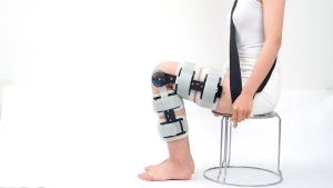 Siam Paragon GGJJ เส้นใย ซึ่งที่ปรับองศาได้ 0-120 องศา แบบยาว ขนาด ความยาวปรับ 52-65 ตรม ช่วยในการดูแลสุขภาพเข่า ซึ่งเป็นสินค้าที่มีพร้อมส่ง สำหรับบรรเทาอาการปวดเข่า เสริมความมั่นคงเข่า