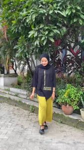 One Set Cargo Wanita Dewasa Kekinian dengan Bahan Kaos Katun Combed Apk Sablon