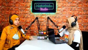 Naturindo Carcinofit Jamu Obat Herbal Kanker dan Tumor Ganas Payudara Serta Serviks Benjolan Pada Tubuh Pendamping Kemoterapi Anti Radikal Bebas Daun Sirsak
